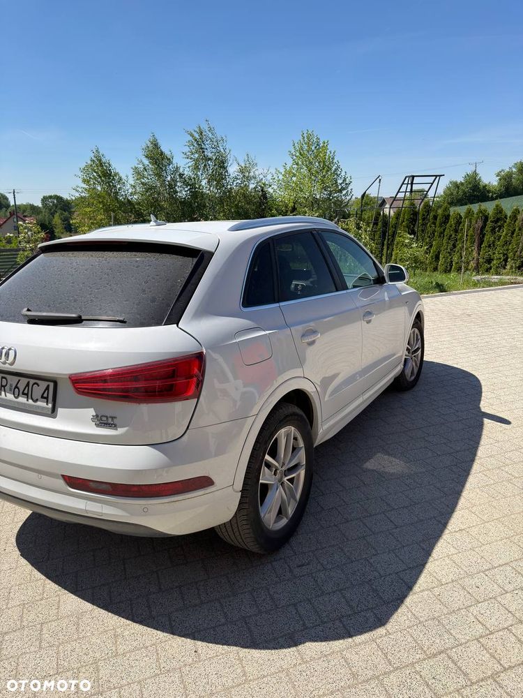 Audi Q3 2.0 TFSI Quattro S tronic sport - 4