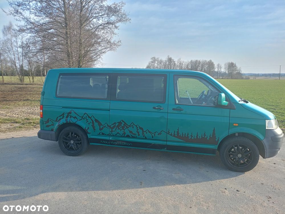 Volkswagen Caravelle - 12