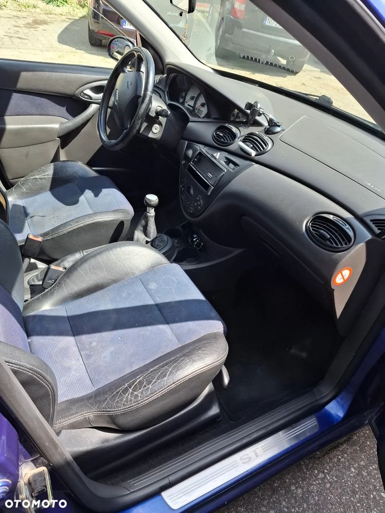 Ford Focus ST170 - 8