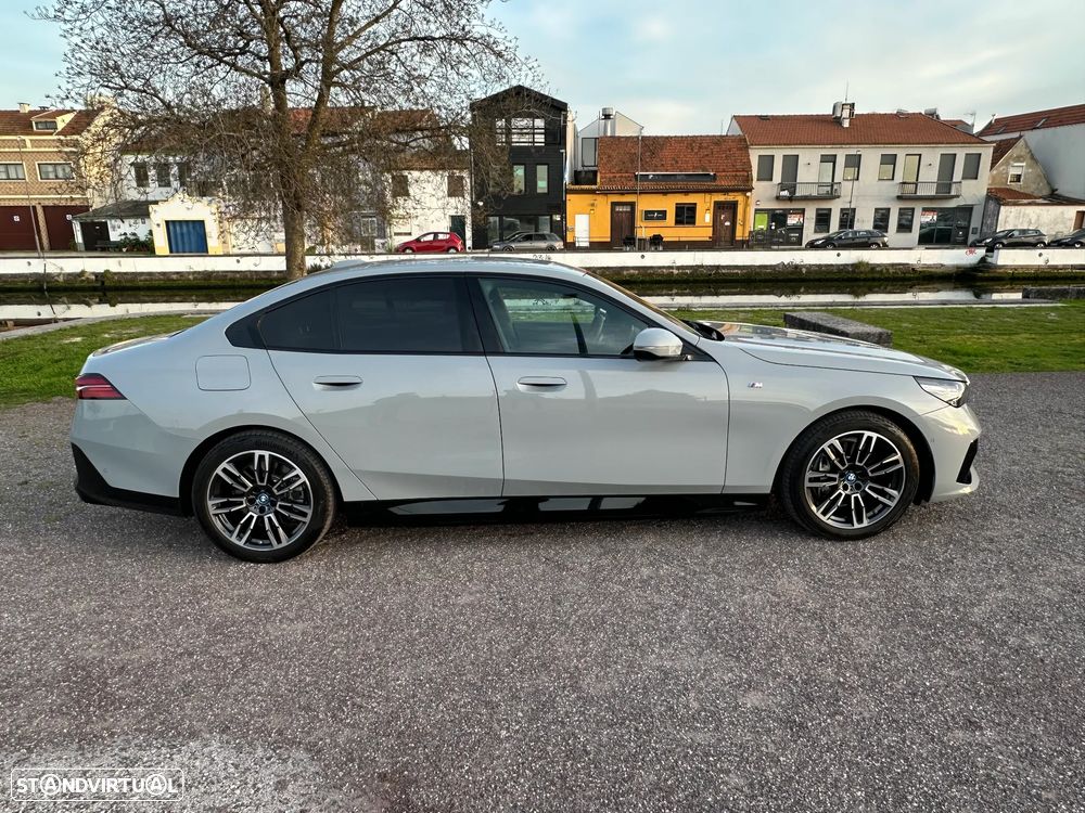 BMW i5 eDrive40 Pack Desportivo M - 38