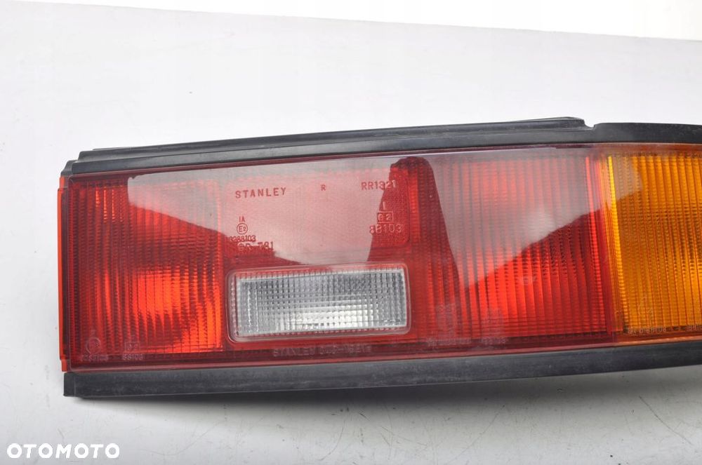 ASTON MARTIN DB7 LAMPA PRAWA TYLNA PRAWY TYŁ - 4