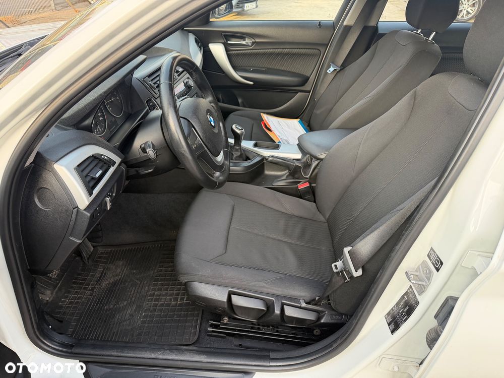 BMW Seria 1 114i - 20