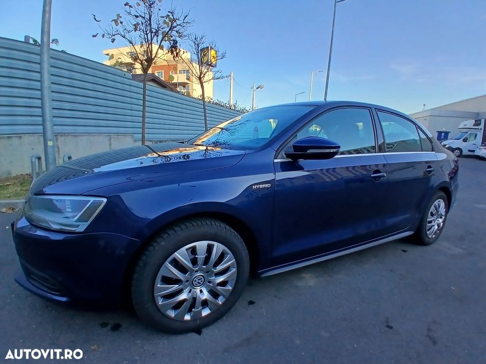 Volkswagen Jetta 1.4 Hybrid DSG - 3