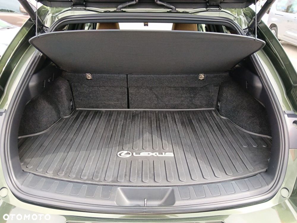 Lexus UX 250h GPF Business 2WD - 17