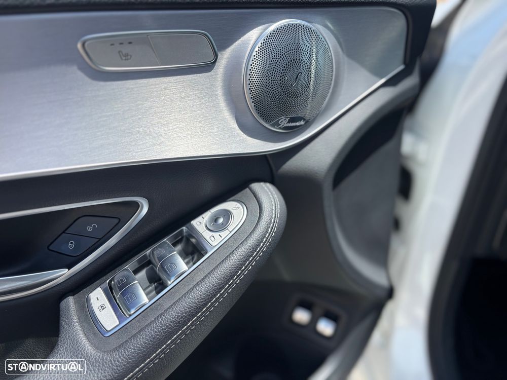 Mercedes-Benz C 300 e AMG Line - 12