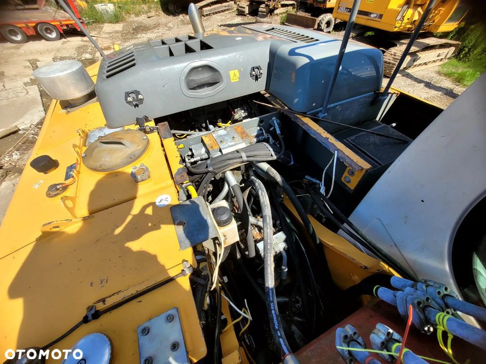 Liebherr R926 LC Litronic - 16