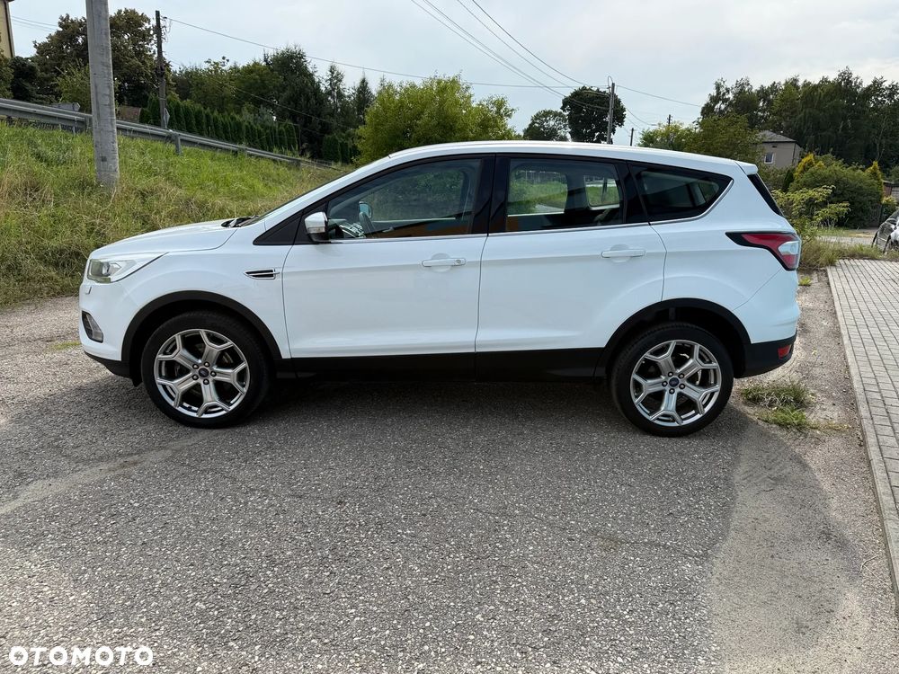 Ford Kuga 1.5 EcoBlue FWD Titanium - 4