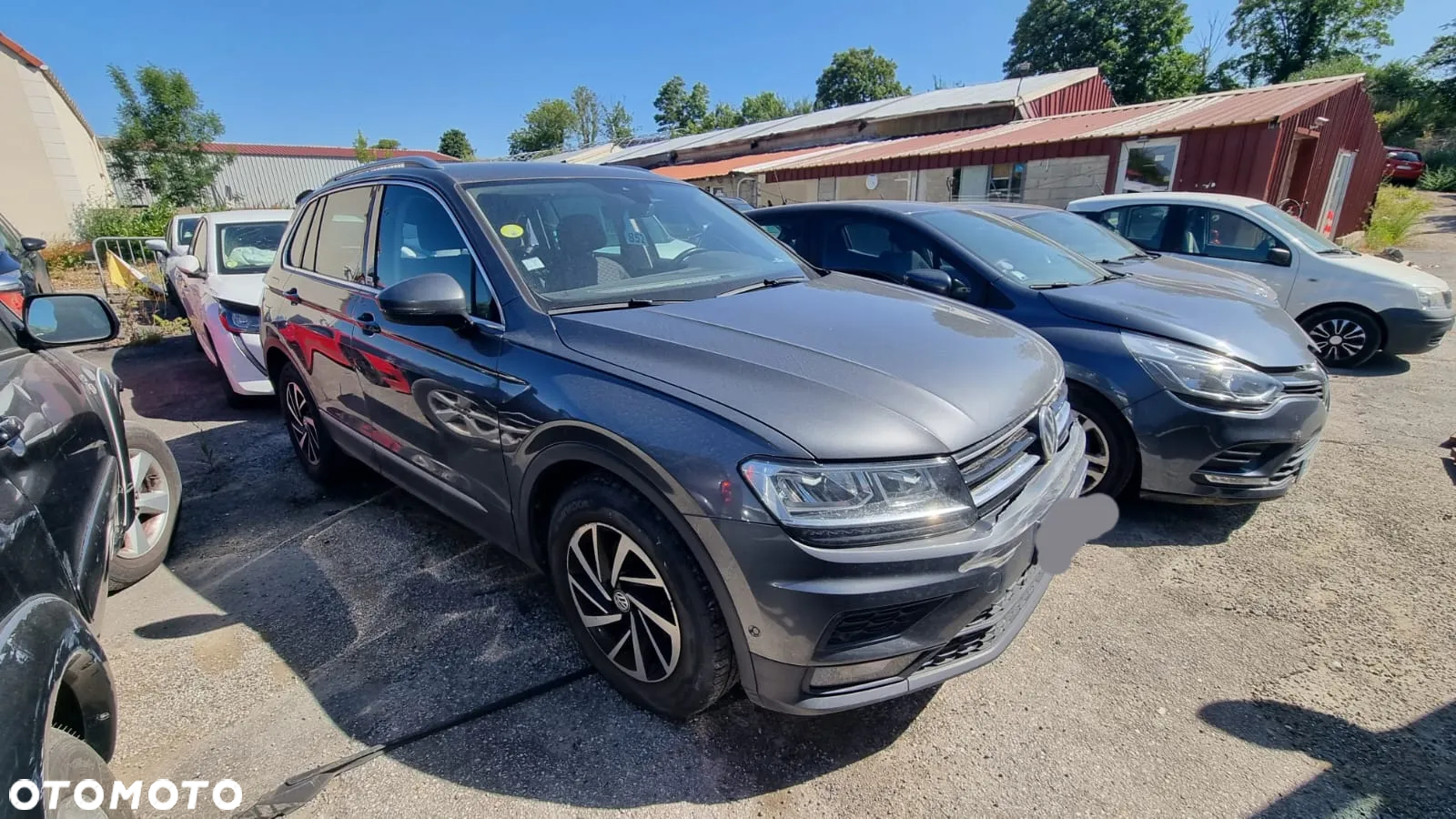 Volkswagen Tiguan - 4