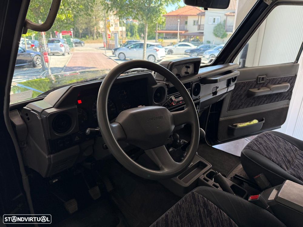 Toyota Land Cruiser 3.0 VX TD - 14