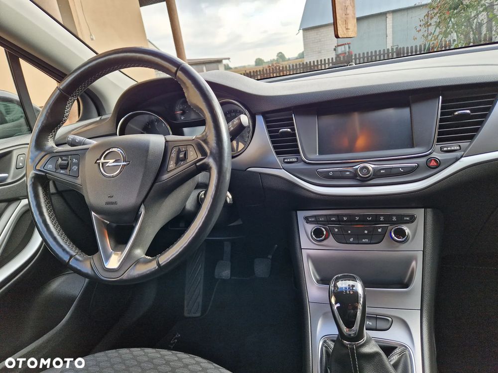 Opel Astra 1.4 T Enjoy - 30