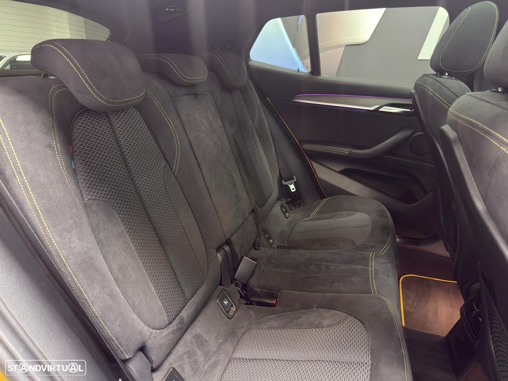 BMW X2 18 d xDrive Auto Pack 50 anos M - 40