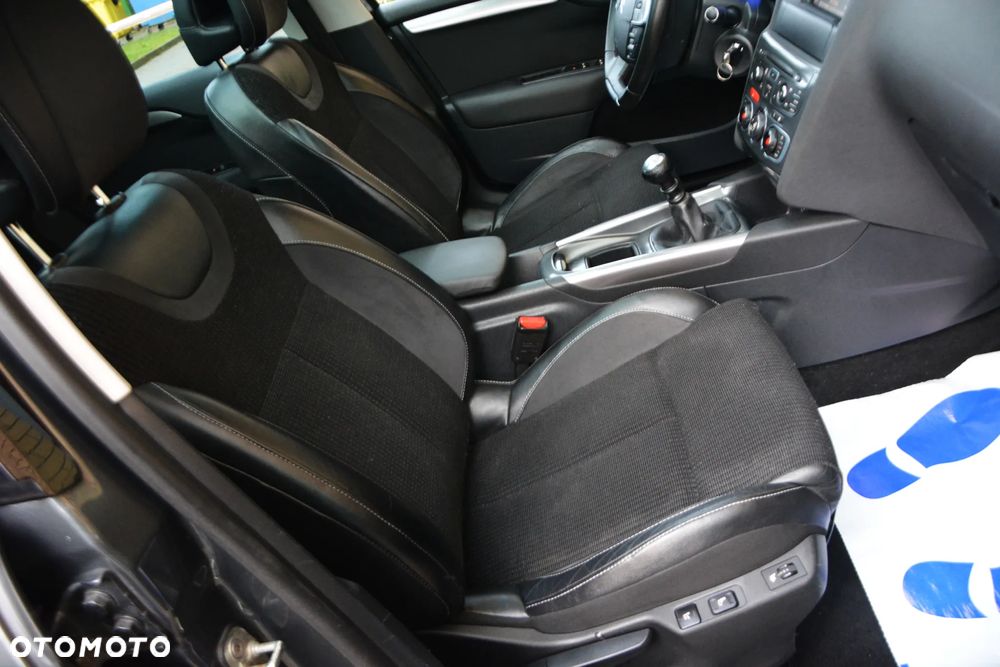 Citroën C4 HDi 150 Exclusive - 37