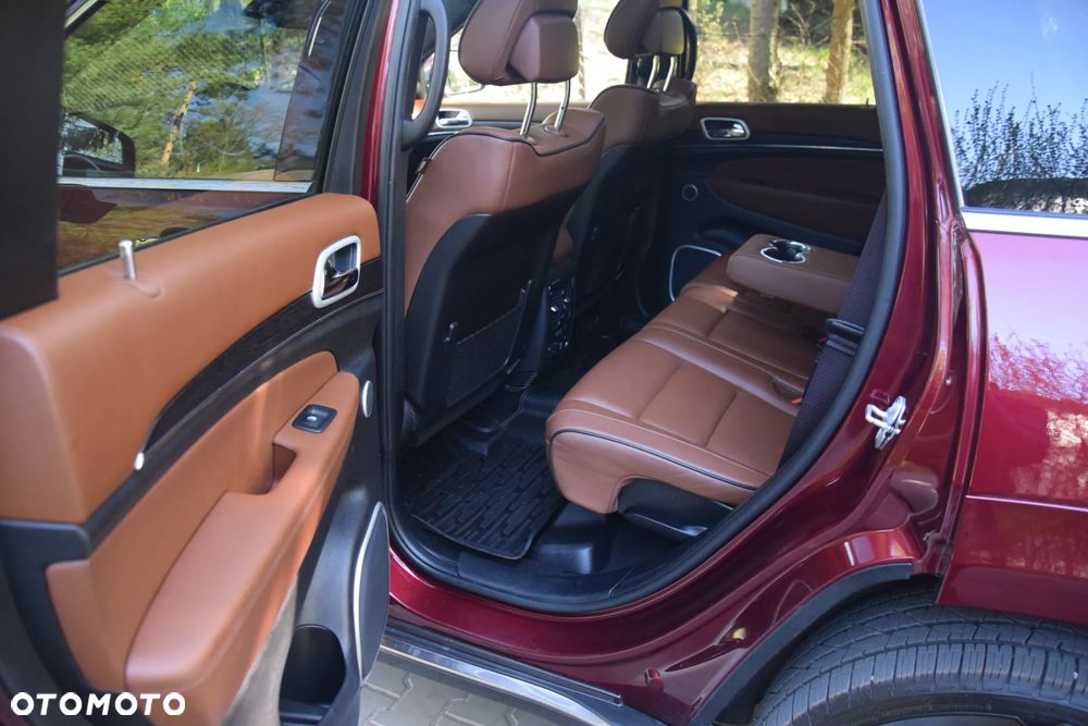 Jeep Grand Cherokee - 17