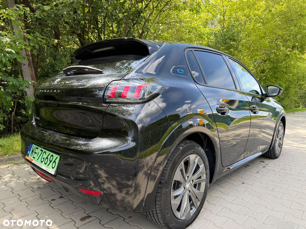 Peugeot 208 Allure - 9