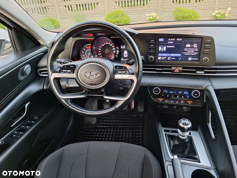 Hyundai Elantra 1.6 Smart - 15