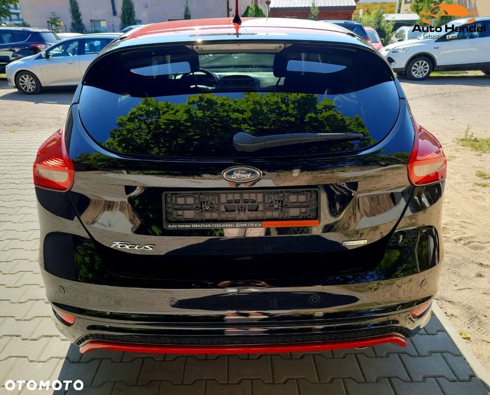 Ford Focus 1.5 EcoBoost STart-Stopp-System ST-LINE - 9