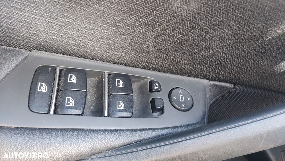 BMW Seria 5 520d xDrive Touring Aut. - 10