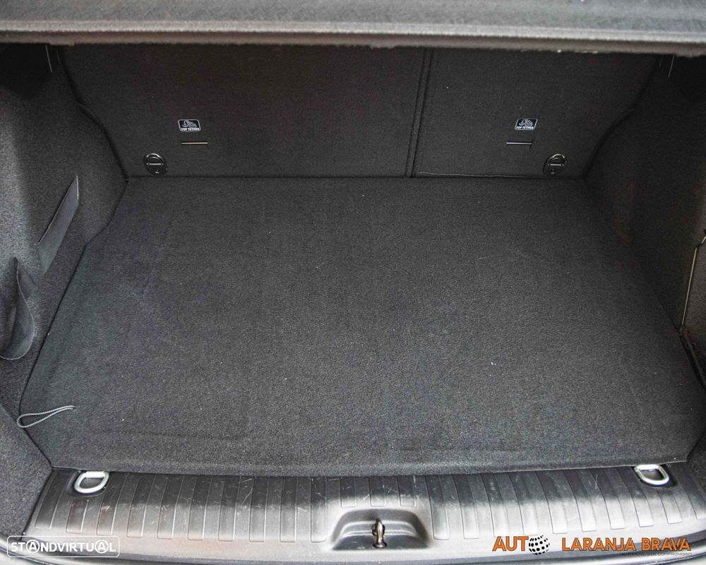 Peugeot 2008 1.2 PureTech Style - 30