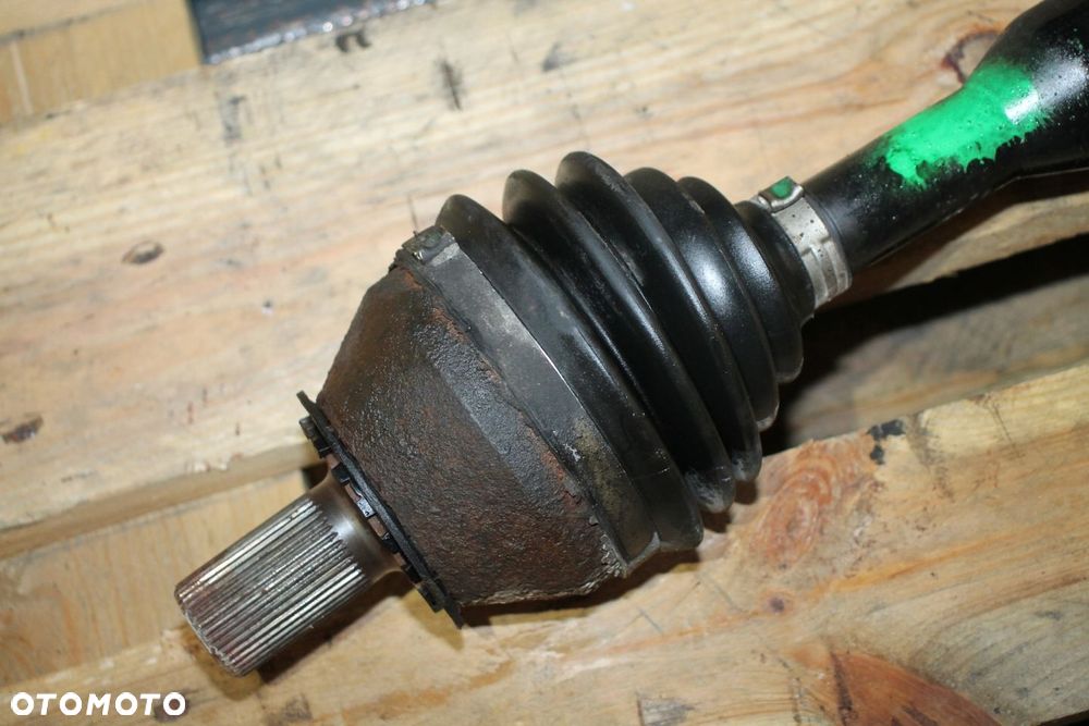 VOLVO XC60 2.4 D4 / D5 PRAWA PÓŁOŚ P31367556 MANUAL - 2