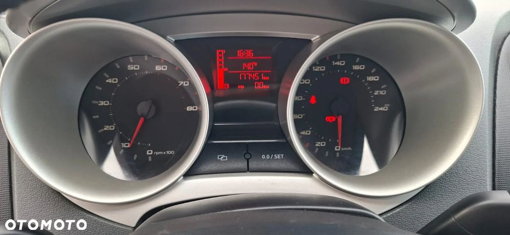 Seat Ibiza 1.4 16V Reference - 31