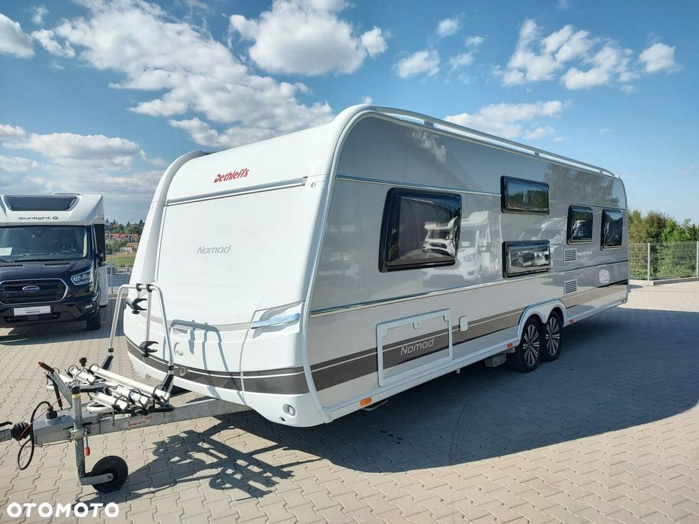 Dethleffs Nomad 730 FKR dla 8 osób! - 2