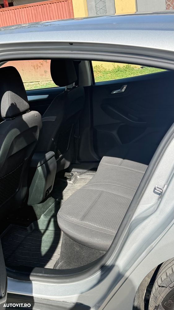 FORD Focus 2021 — imagine 6