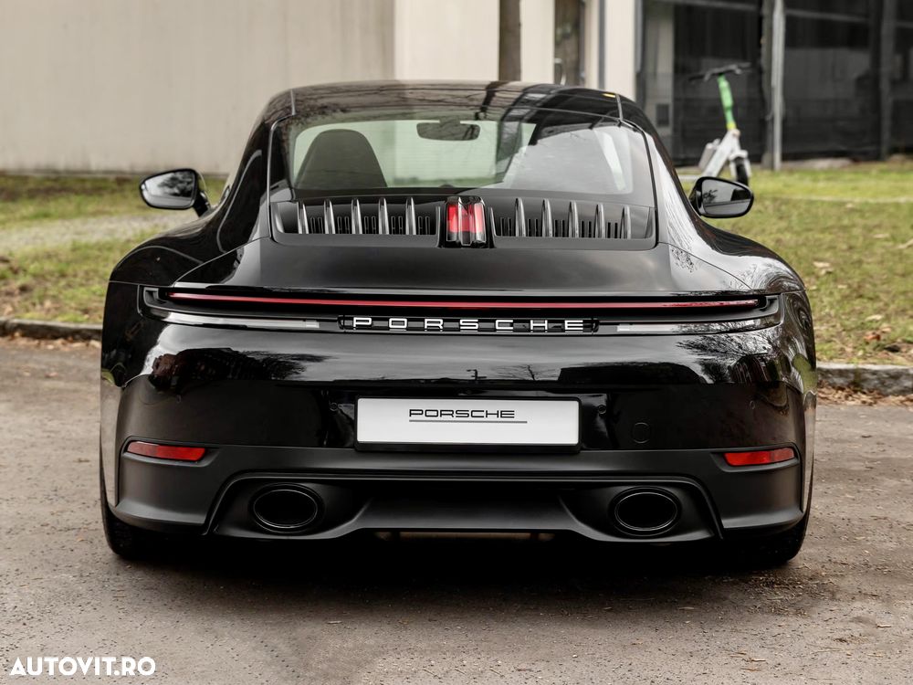 Porsche 911 Carrera PDK - 9