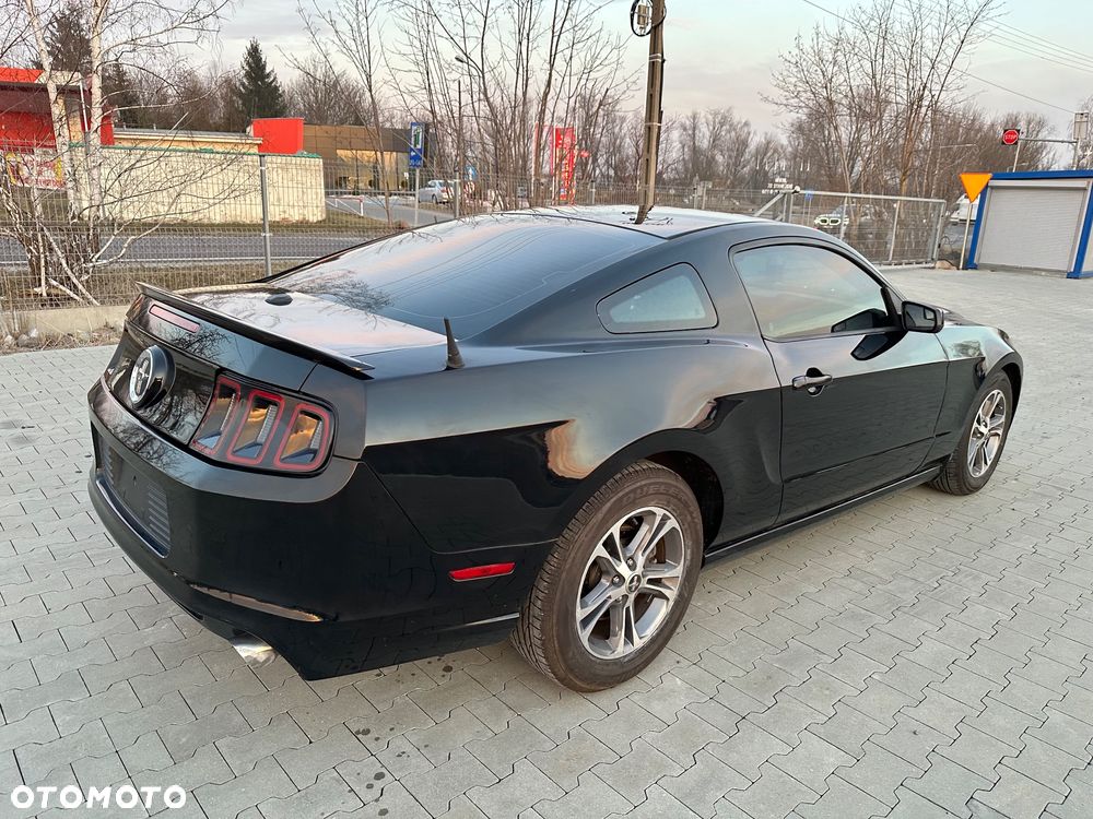 Ford Mustang 3.7 V6 Premium - 14