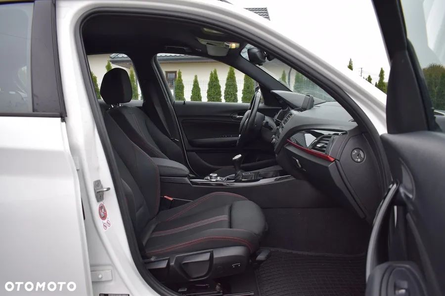 BMW Seria 1 114d Sport Line - 11