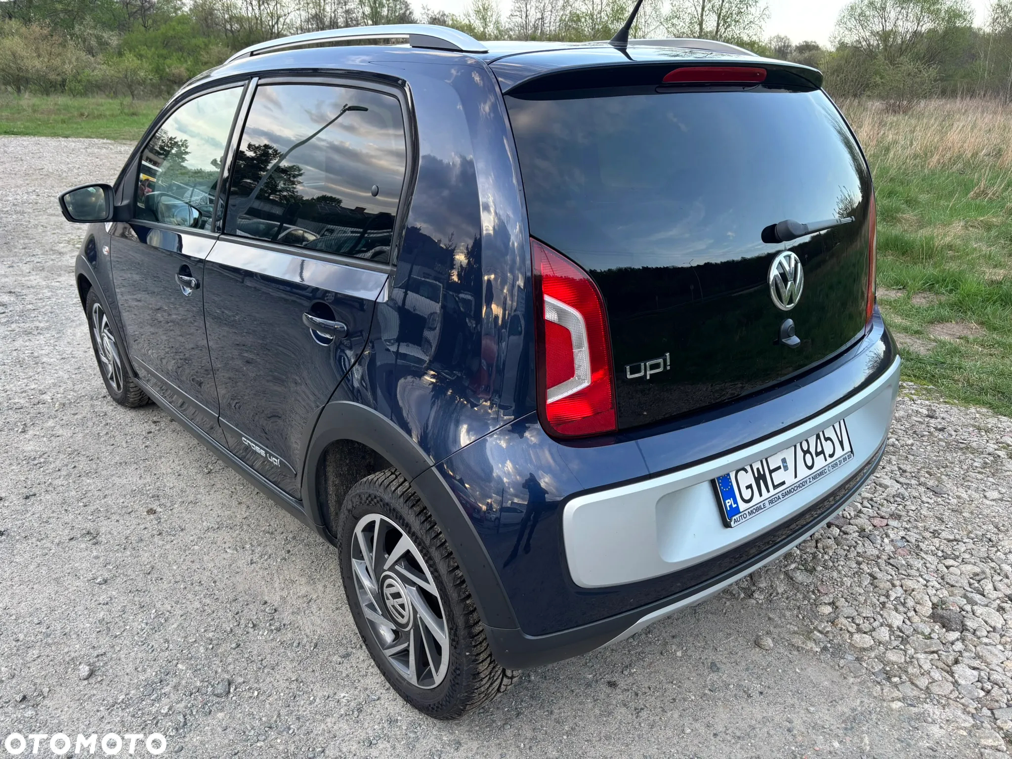 Volkswagen up! 1.0 cross - 20