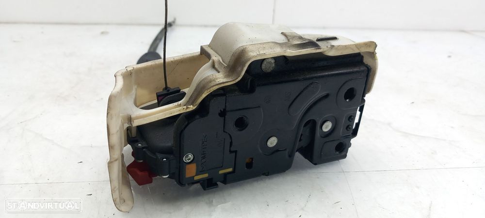 Fechadura / fecho porta frente direito VOLKSWAGEN Golf V Variant (1K5) - 1