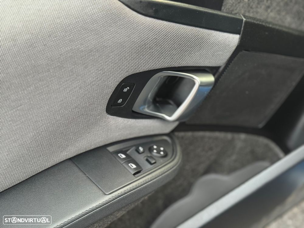 BMW i3 (120 Ah) - 24