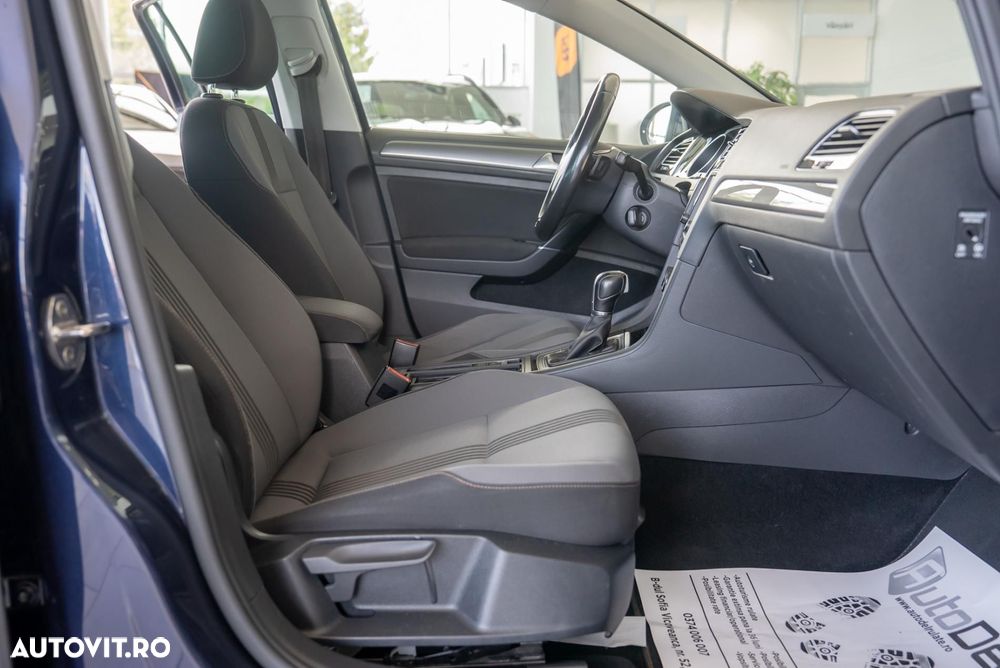 Volkswagen Golf - 15