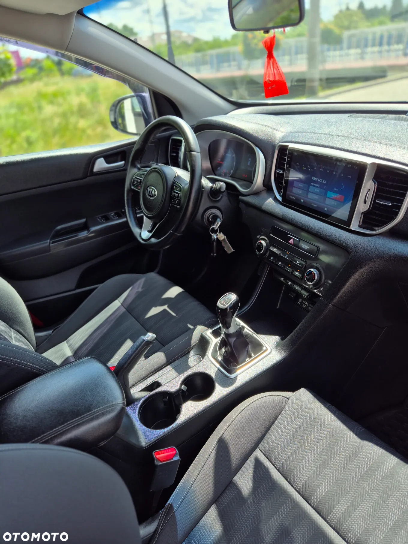 Kia Sportage 1.7 CRDI 2WD Dream-Team Edition - 12