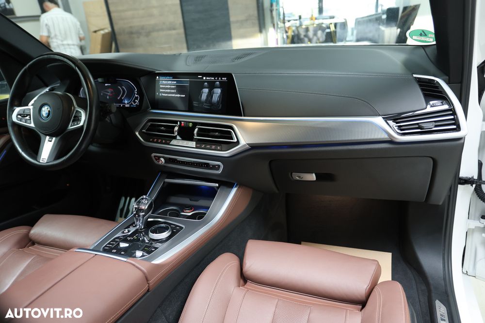 BMW X5 xDrive45e - 26
