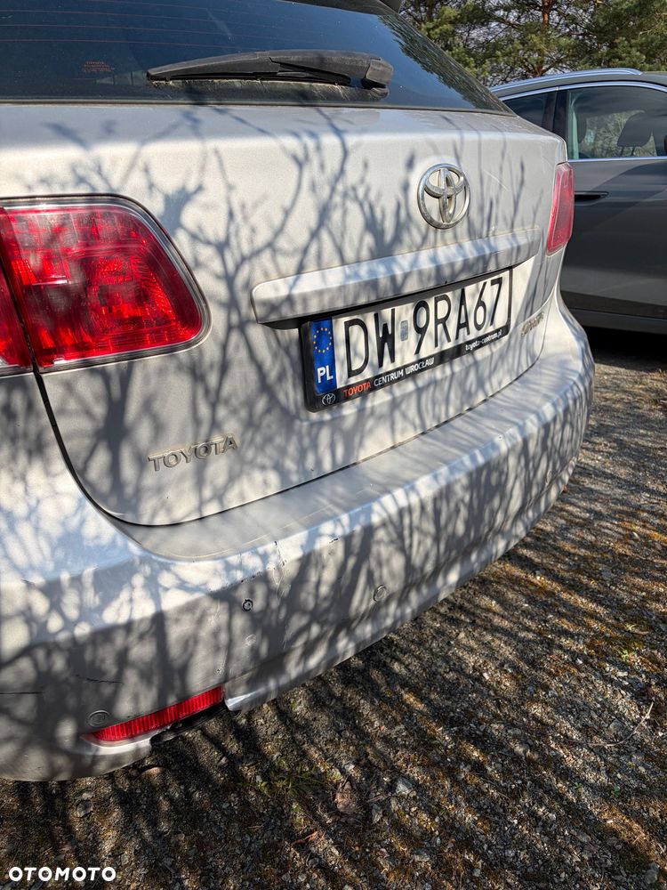 Toyota Avensis 2.0 D-4D Sol - 6