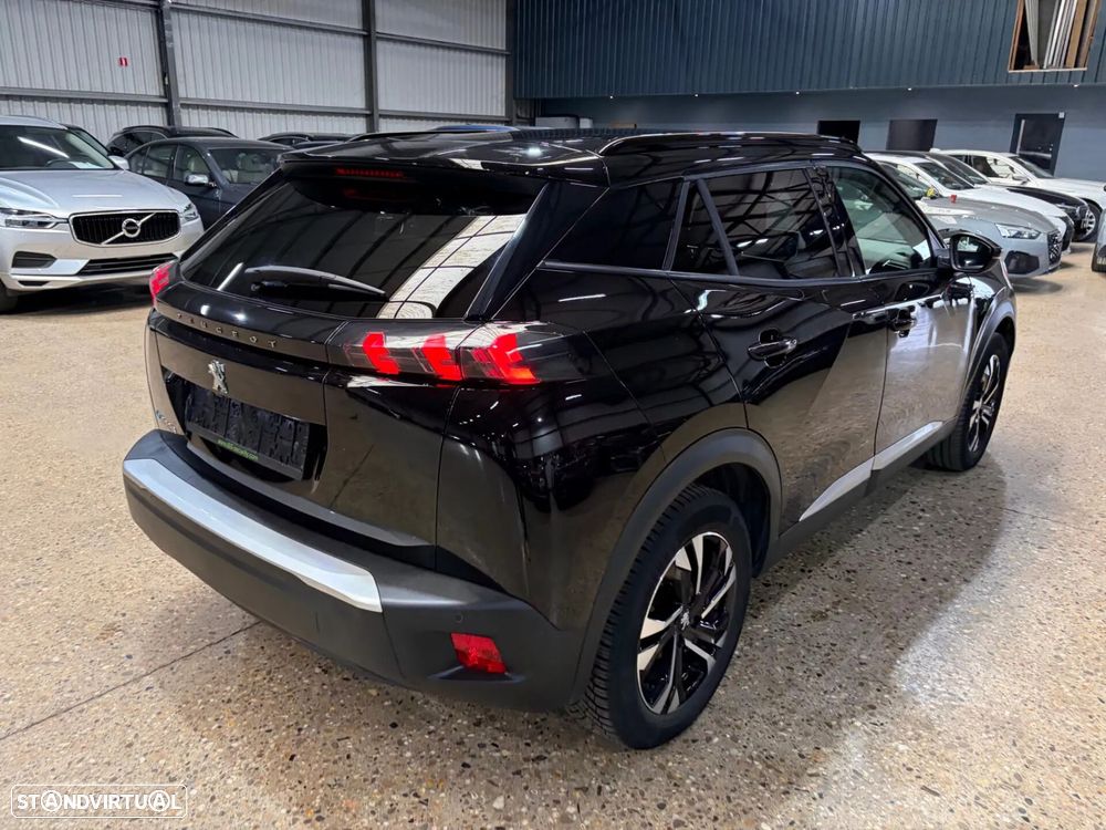 Peugeot e-2008 50 kWh Allure - 3