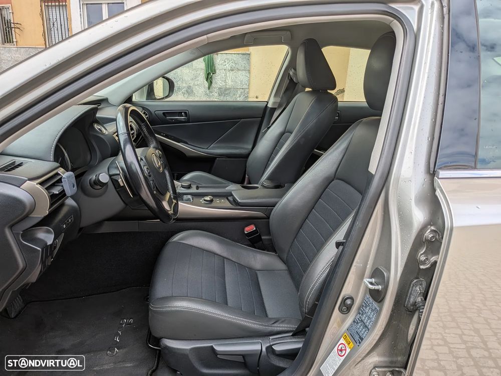 Lexus IS 300H Pack Executive - 4