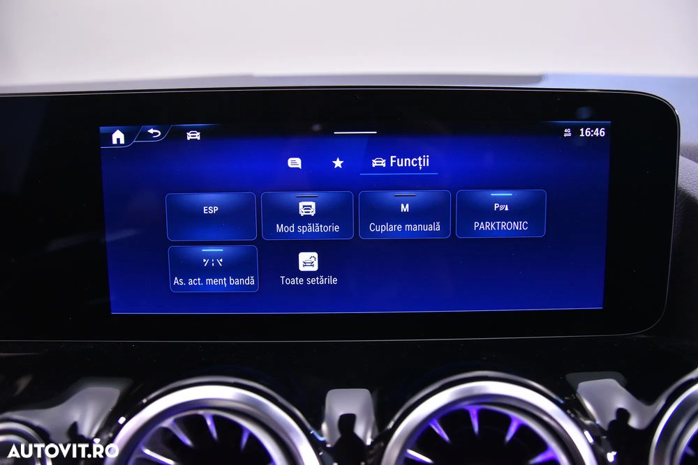 Mercedes-Benz GLA - 20