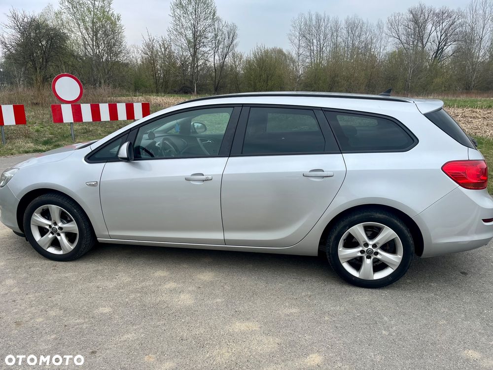 Opel Astra 1.4 Turbo Automatik 150 Jahre - 7