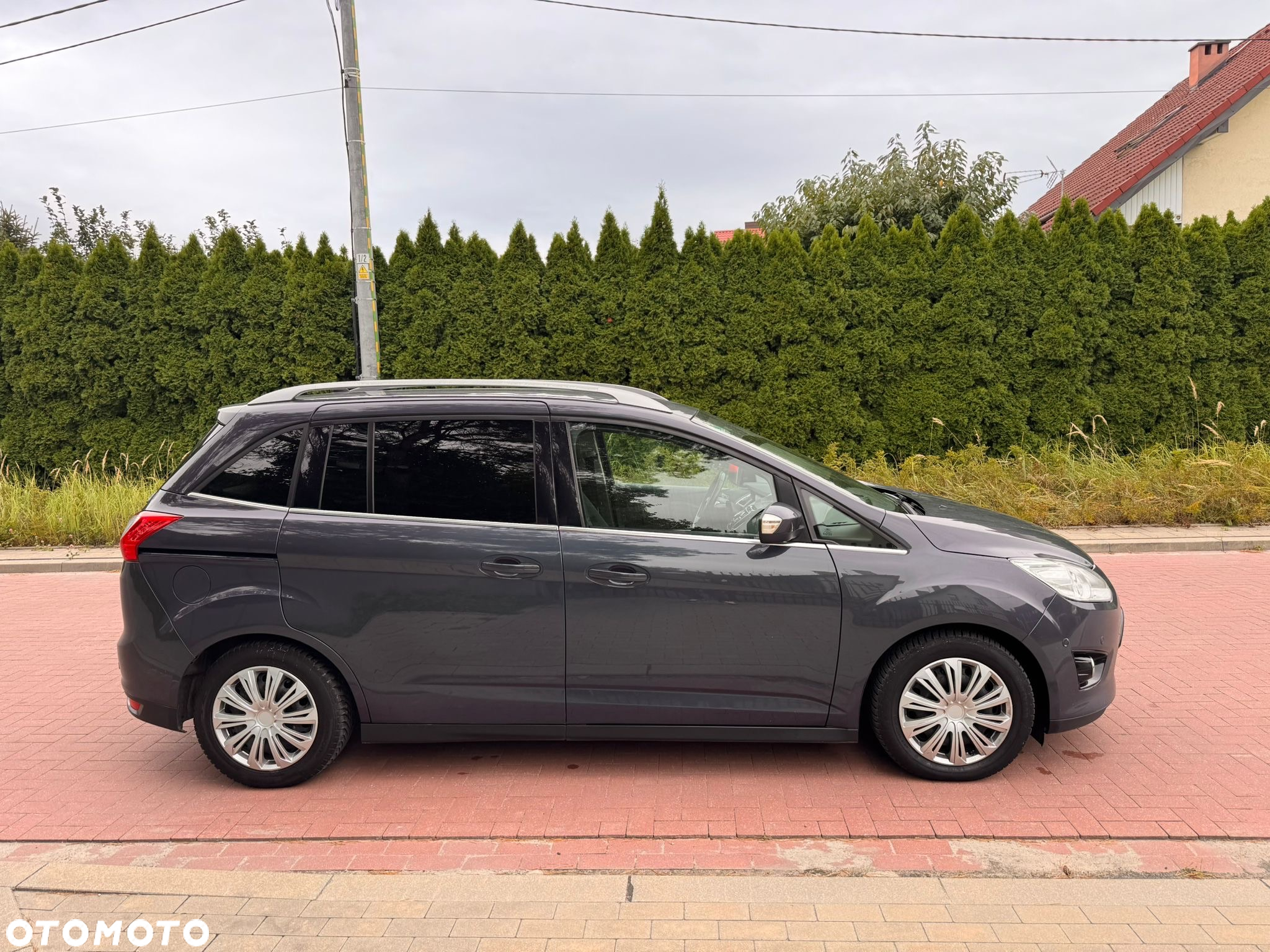 Ford Grand C-MAX 2.0 TDCi Titanium - 11