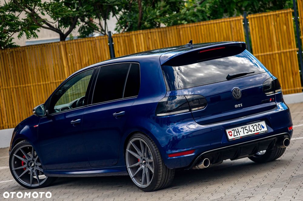 Volkswagen Golf 2.0 GTI DSG Edition 35 - 16