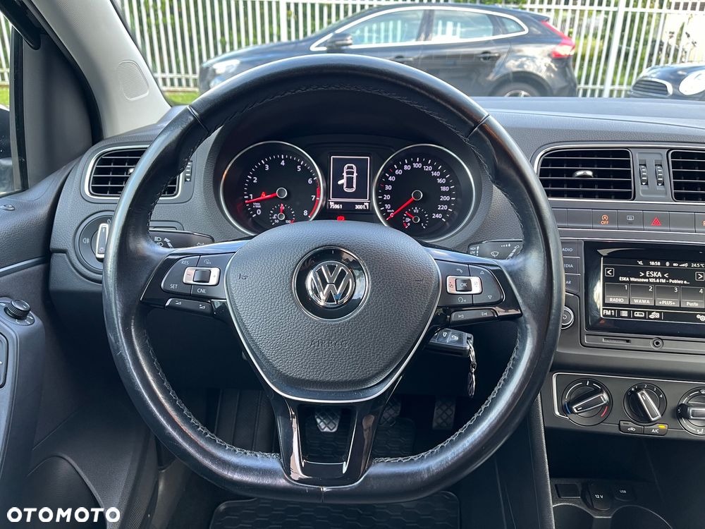 Volkswagen Polo 1.2 TSI BMT Comfortline - 25