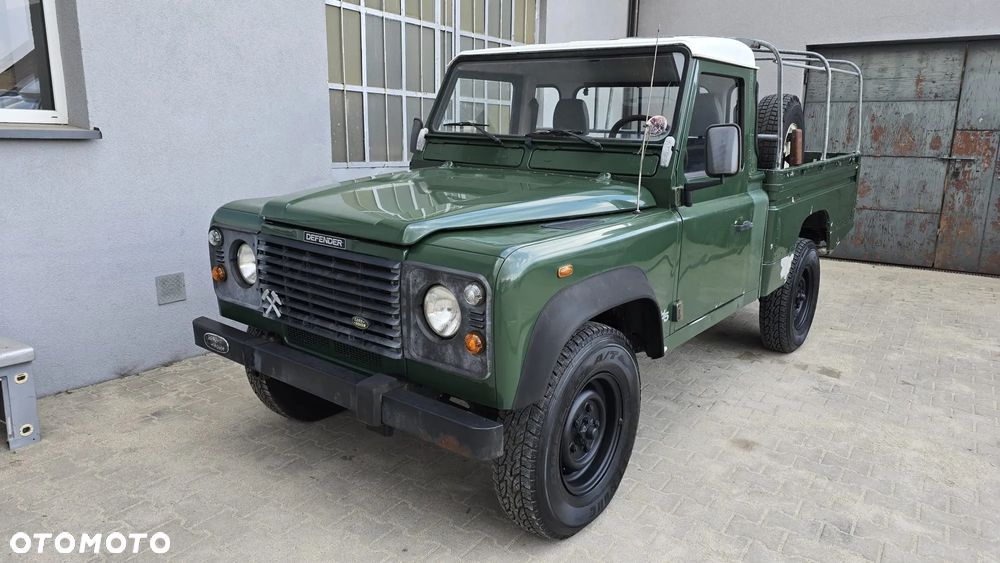Land Rover Defender - 3