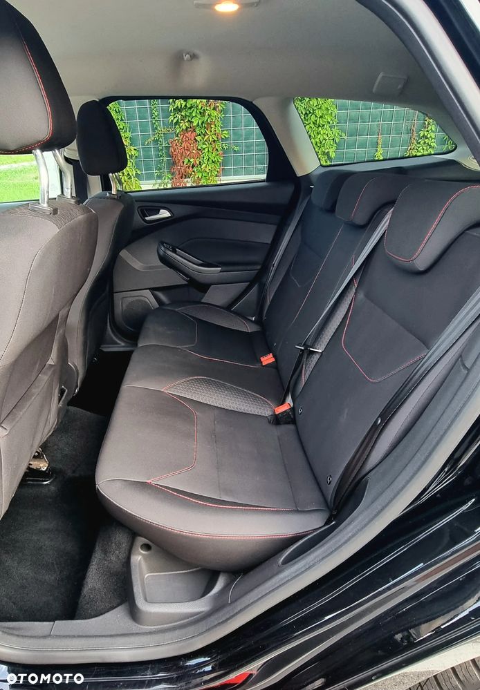 Ford Focus 2.0 TDCi DPF Start-Stopp-System Titanium - 16