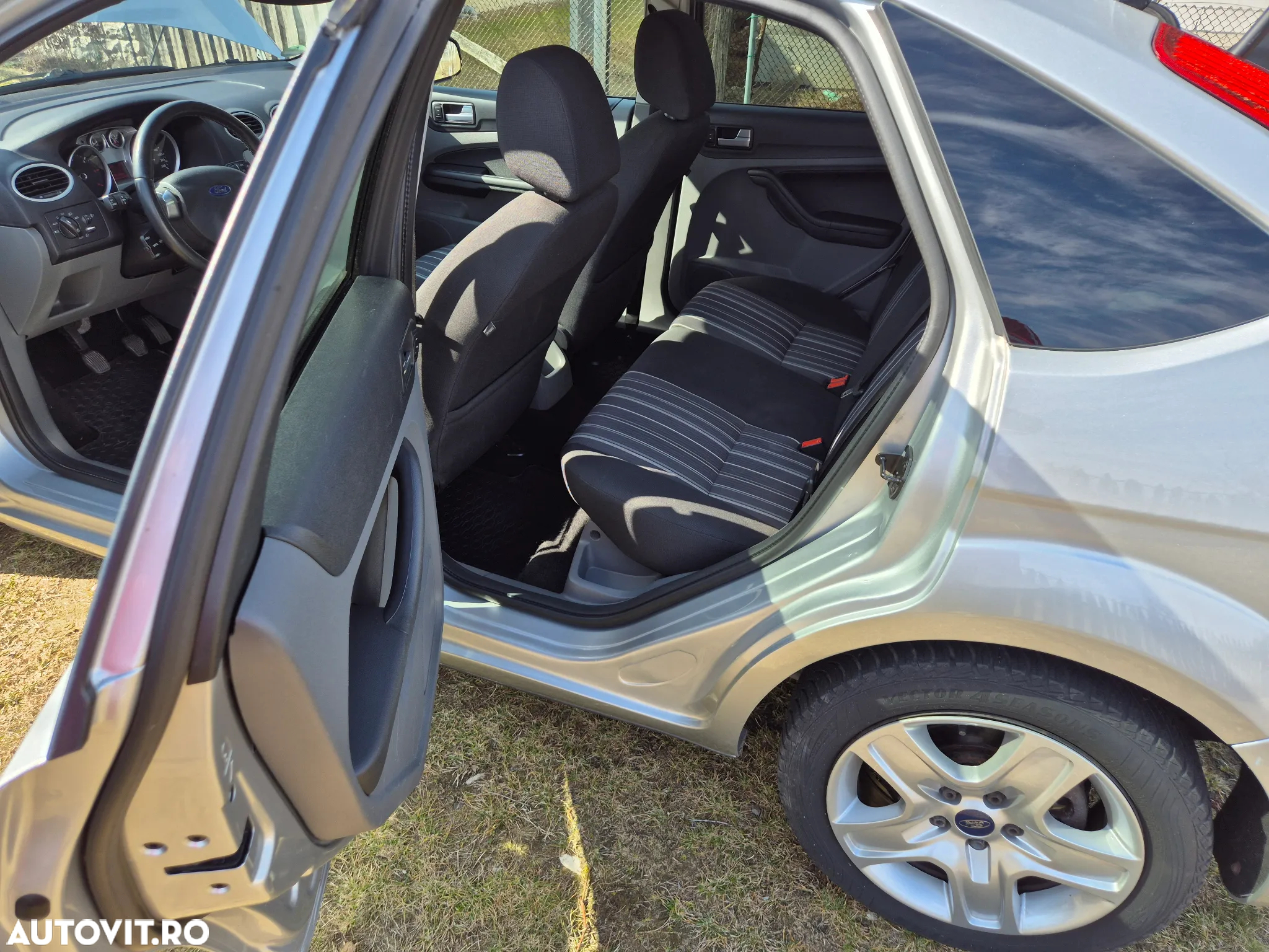 Ford Focus 1.6 TDCi Fun X - 12