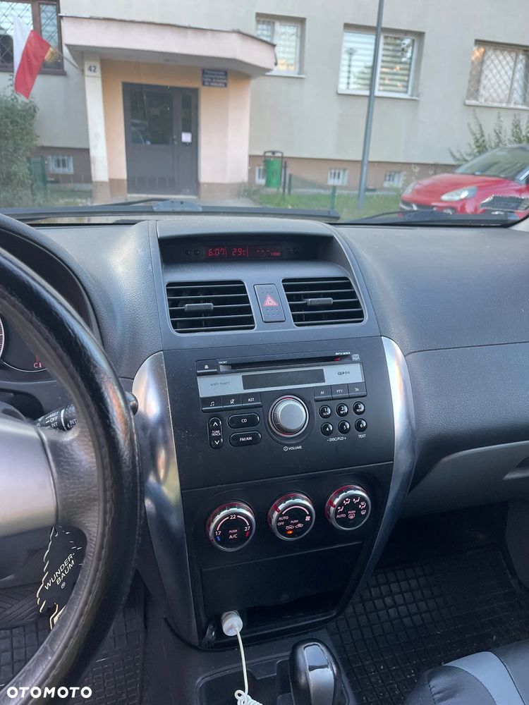 Suzuki SX4 - 9