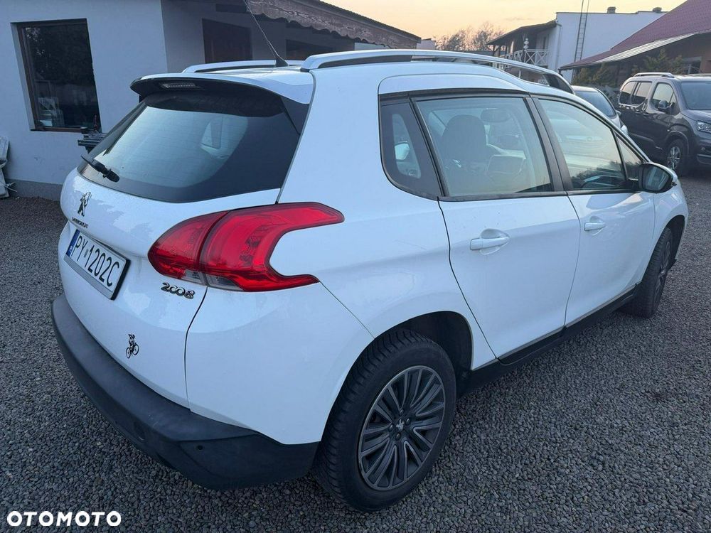 Peugeot 2008 - 4
