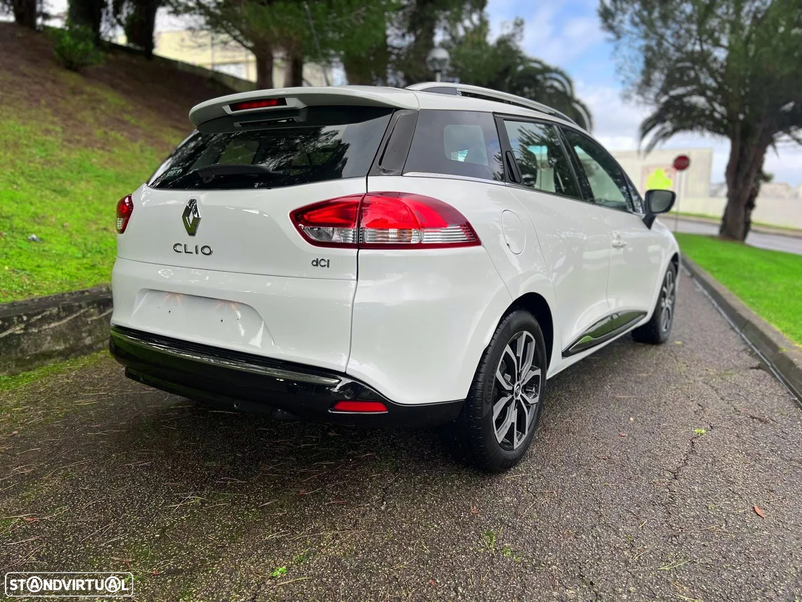 Renault Clio Sport Tourer 1.5 dCi Limited EDC - 3