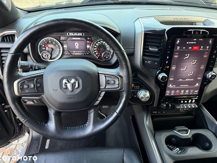 RAM 1500 Crew Cab Sport - 20